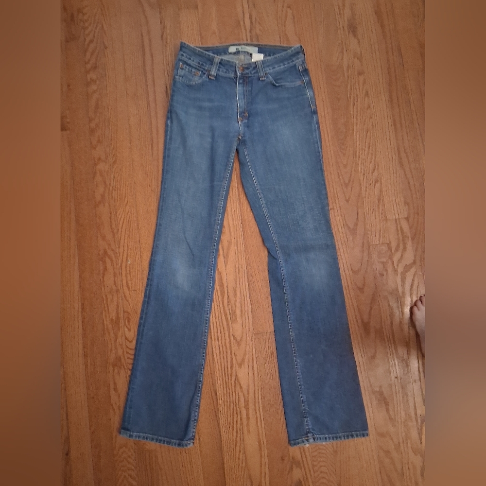 GAP Women's Classic Boot Cut Jeans in Denim Blue